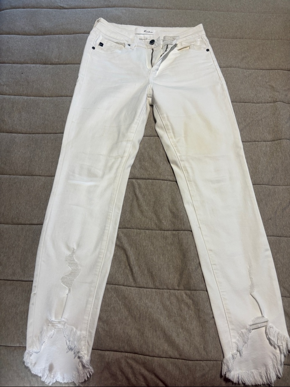KanCan White Distressed Ankle Crop Jeans with Frayed Hem